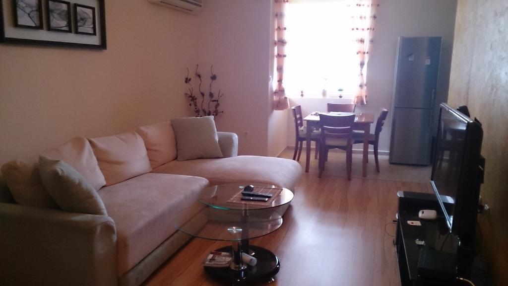 Geri Apartment Burgas Rum bild