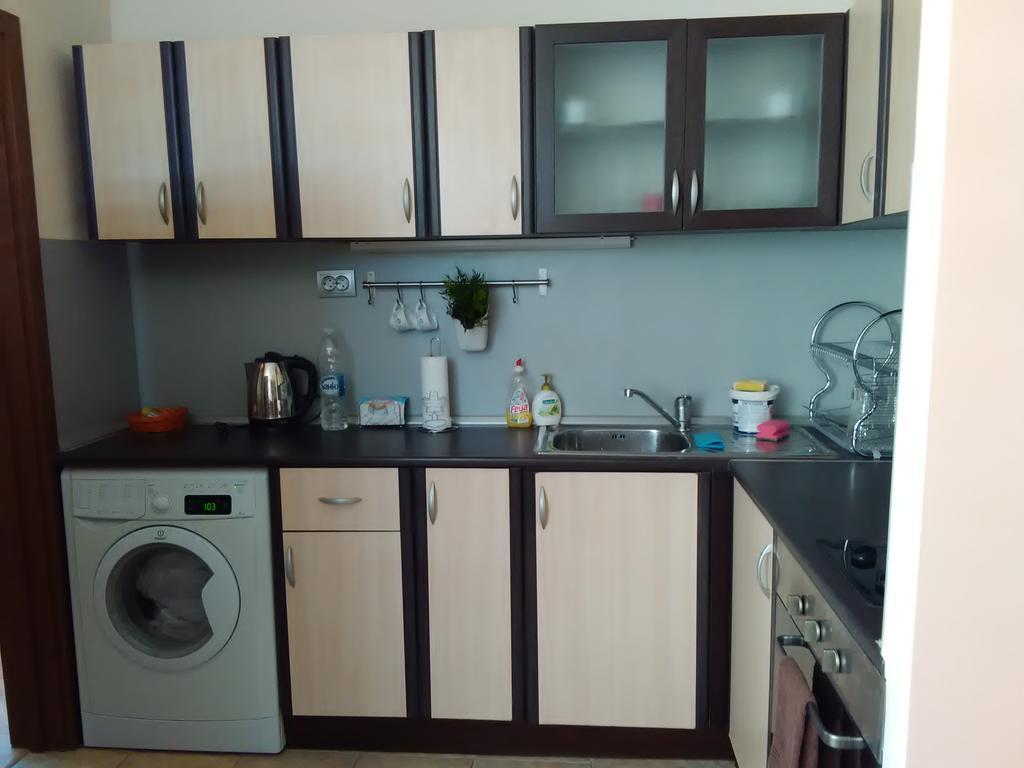 Geri Apartment Burgas Exteriör bild